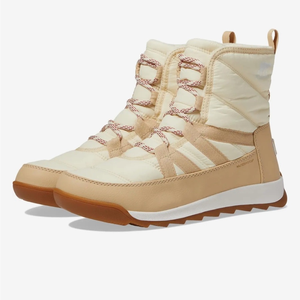 NWOT- SOREL Whitney II Waterproof Boots - 9.5